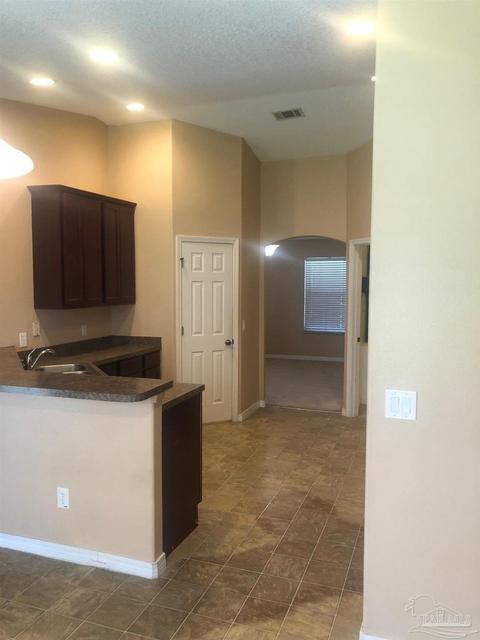 4558 Carmel Cir, Pace, FL 32571 photo 10