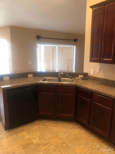 4558 Carmel Cir, Pace, FL 32571 photo 13