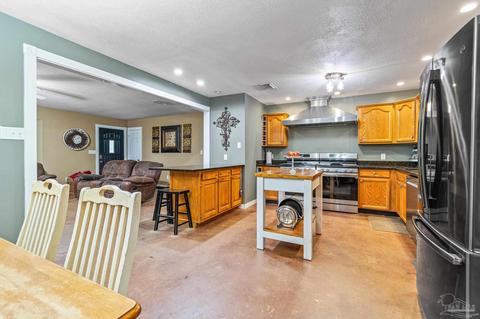 7024 Heath Rd, Milton, FL 32570 photo 9