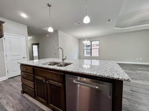 3900 Shady Grove Dr, Pace, FL 32571 photo 2