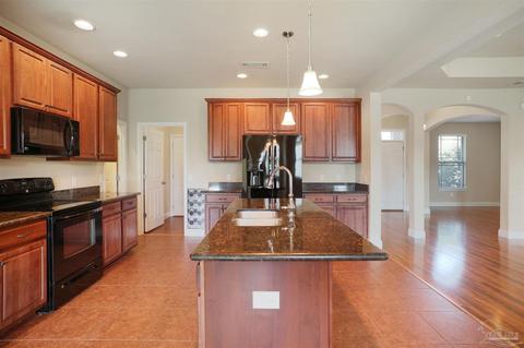 5403 Dalton Cir, Milton, FL 32570 photo 11