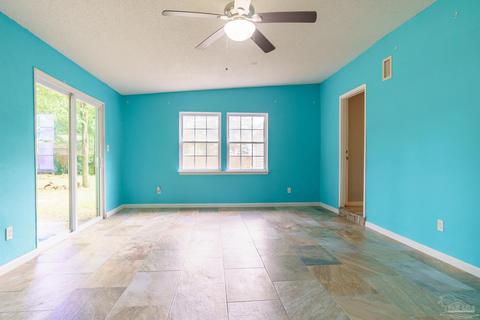 704 Naughton Dr, Crestview, FL 32536 photo 5