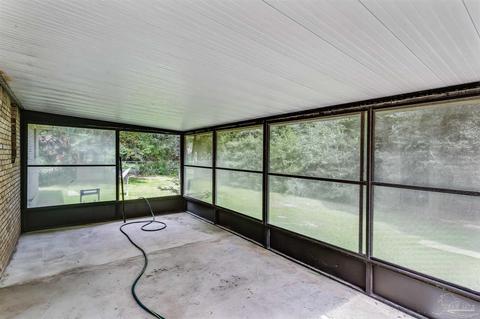 4562 Riley Rd, Milton, FL 32583 photo 9