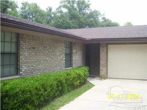 4562 Riley Rd, Milton, FL 32583 photo 1