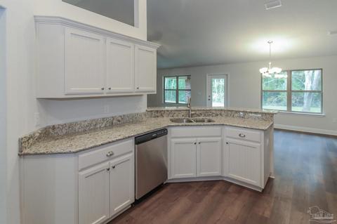 5907 Parsonage Cir, Milton, FL 32570 photo 9