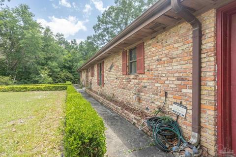 3661 Scoggins St, Pace, FL 32571 photo 4