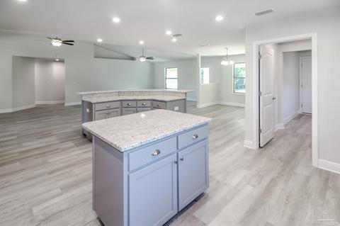 5913 Parsonage Cir, Milton, FL 32570 photo 11