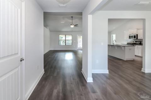 5925 Parsonage Cir, Milton, FL 32570 photo 6