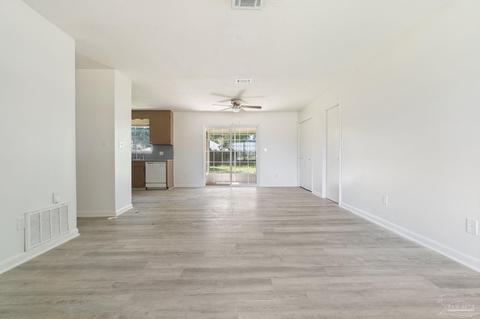6131 Hamilton Bridge Rd, Milton, FL 32570 photo 7