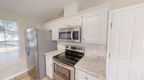 6581 Imperial Dr, Milton, FL 32570 photo 7
