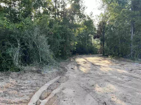 2374 Wallace Lake Rd, Pace, FL 32571 photo 2