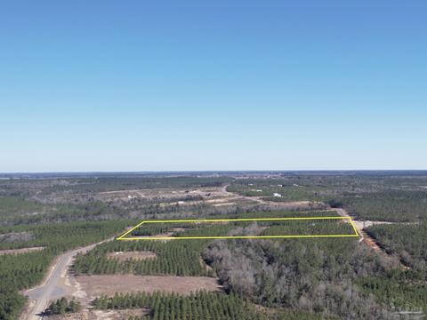 8353 Teton Crest Dr, Pace, FL 32571 photo 1
