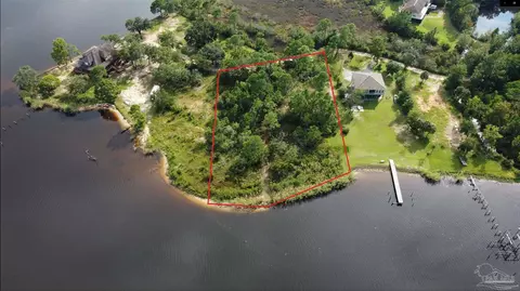 3128 Deep Water Cv, Milton, FL 32583 photo 1