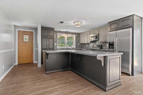 4869 Guernsey Rd, Pace, FL 32571 photo 2