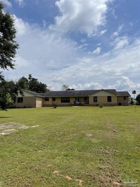 636 Phelps Rd, Milton, FL 32570 photo 1