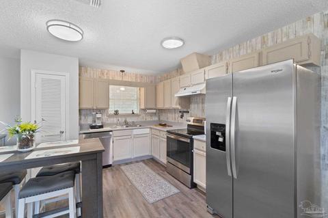 5590 Windham Rd, Milton, FL 32570 photo 13