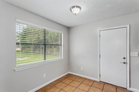 5794 Dove Dr, Pace, FL 32571 photo 12