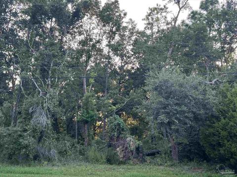 5141 W Spencer Field Rd, Pace, FL 32571 photo 1