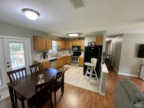 4654 Craig St, Milton, FL 32583 photo 7