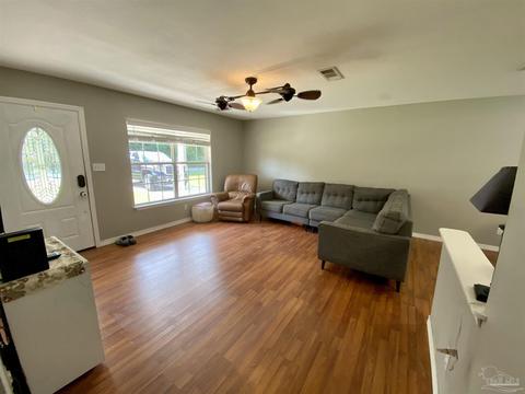4654 Craig St, Milton, FL 32583 photo 5