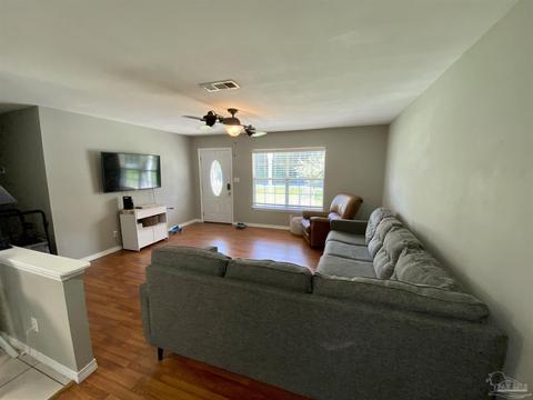 4654 Craig St, Milton, FL 32583 photo 4