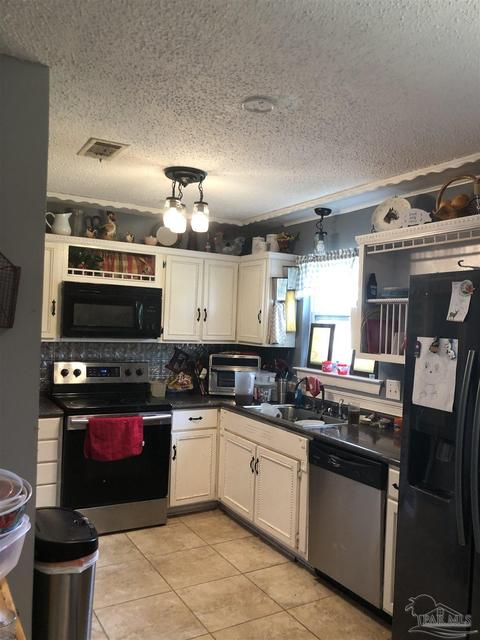 5255 Springdale Dr, Milton, FL 32570 photo 5
