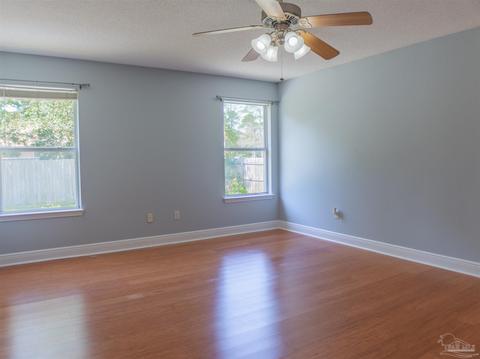 5635 Michael Dr, Milton, FL 32583 photo 9