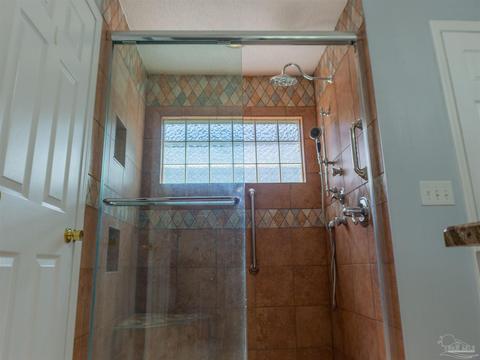 5635 Michael Dr, Milton, FL 32583 photo 13