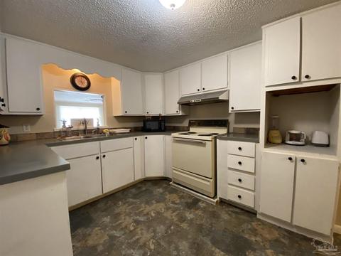 5525 Old Pollard Rd, Jay, FL 32565 photo 13