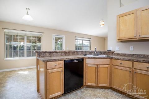 4481 Hampton Bay Blvd, Milton, FL 32583 photo 6