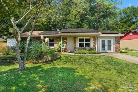 4313 Chalet Cir, Pace, FL 32571 photo 1