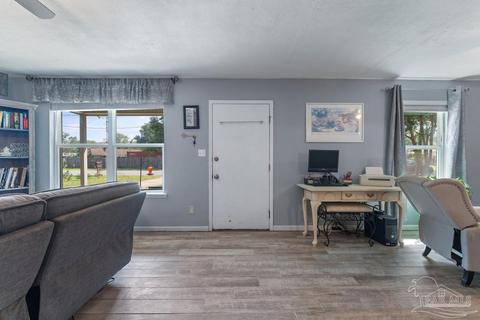 4313 Chalet Cir, Pace, FL 32571 photo 5