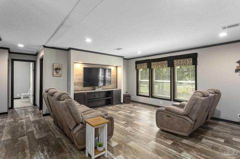 4464 Jernigan Rd, Pace, FL 32571 photo 8
