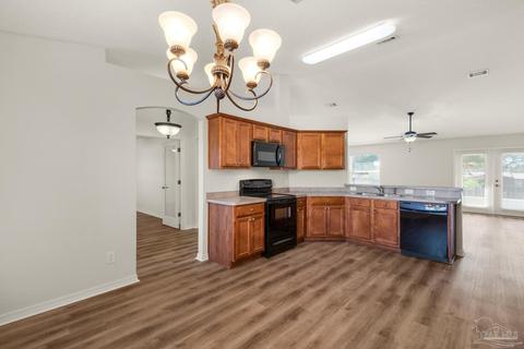 4601 Carmel Cir, Pace, FL 32571 photo 11
