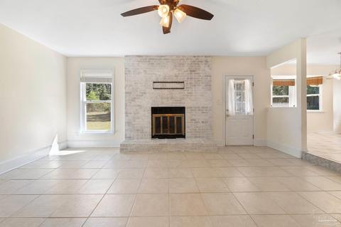 5566 Wesley Dr, Milton, FL 32570 photo 4