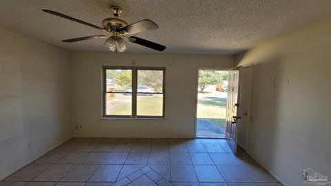 5441 Gwen Ln, Pace, FL 32571 photo 5