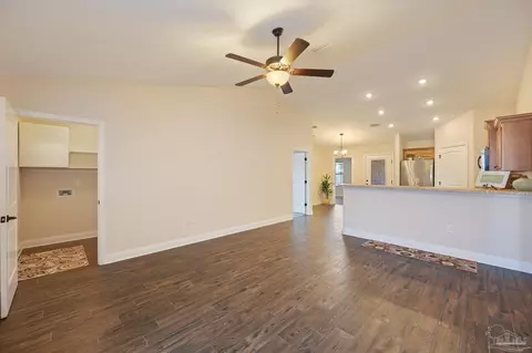 5547 Bellview Ct, Milton, FL 32583 photo 8