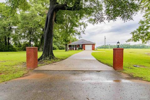 696 Phelps Rd, Milton, FL 32570 photo 1
