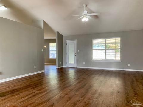 4636 Hamilton Bridge Rd, Pace, FL 32571 photo 2