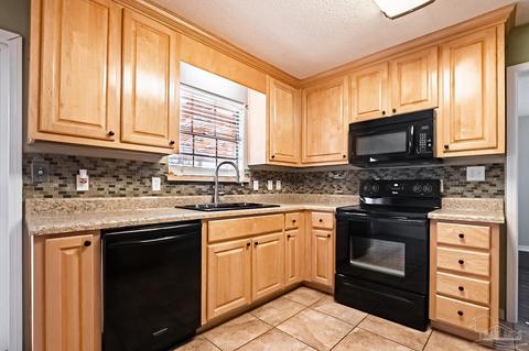 4724 Cyril Dr, Pace, FL 32571 photo 7