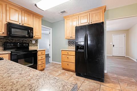 4724 Cyril Dr, Pace, FL 32571 photo 9