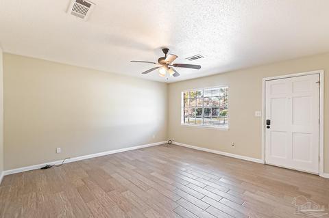 4724 Cyril Dr, Pace, FL 32571 photo 5