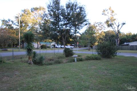 3986 Thornton St, Pace, FL 32571 photo 8