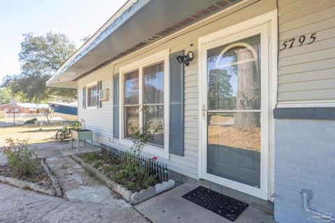 5795 Hickory St, Milton, FL 32570 photo 1