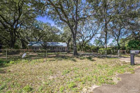 705 Bocage Rd, Cantonment, FL 32533 photo 4