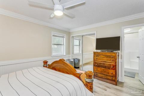 4580 Southern Pl, Pace, FL 32571 photo 13