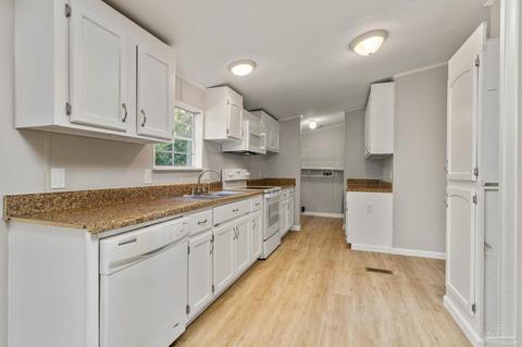 4204 Seapoint Cir, Pace, FL 32571 photo 18