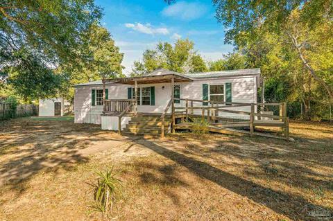 4204 Seapoint Cir, Pace, FL 32571 photo 2