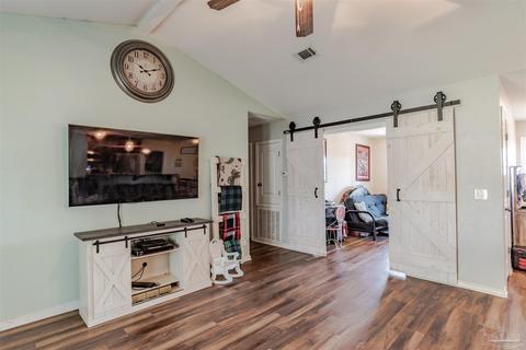 7637 Dewey Jernigan Rd, Pace, FL 32571 photo 5