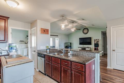7637 Dewey Jernigan Rd, Pace, FL 32571 photo 10